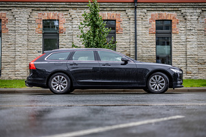 Продается Volvo V90 (1 фото из 15)