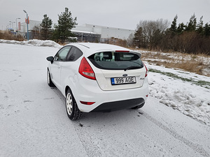 M: Ford Fiesta 1.6 TDCi 66kW (2 foto / 3)