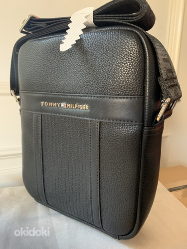 Наплечные сумки Tommy Hilfiger (фото #6)