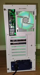 I7 Nvidia 1070 Ti Mänguriarvuti (6 foto / 6)