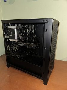 Gaming pc RTX 2060 Super (4 foto / 6)