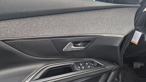 Peugeot 2018/5008 (13 foto / 15)