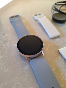 Samsung Galaxy Watch Active 2 40mm (4 foto / 8)