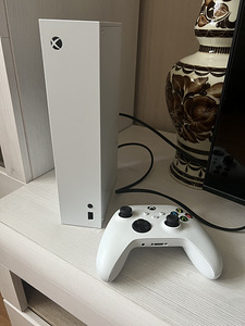 Xbox Series S (1 foto / 1)