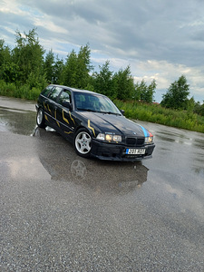 BMW 318i 2.8 142kw (1 foto / 7)