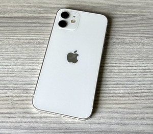 iPhone 12 64gb White (2 foto / 2)