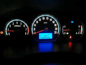 Hyundai Santa Fe 2.7 V6 139 kW 7-kohaline nelikvedu (14 foto / 15)