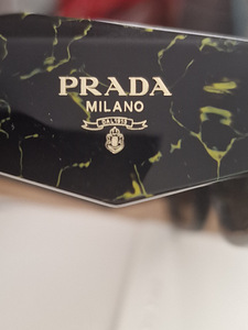 Prada SPR17W Black/Yellow Marble (5 foto / 10)
