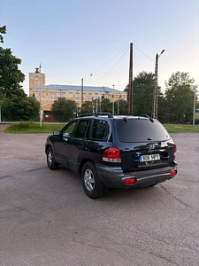 Hyndai Santa Fe 2.7 V6 ATM (6 foto / 10)