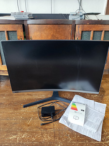 SAMSUNG C27RG50FQR NVIDIA G-SYNC (1 foto / 10)