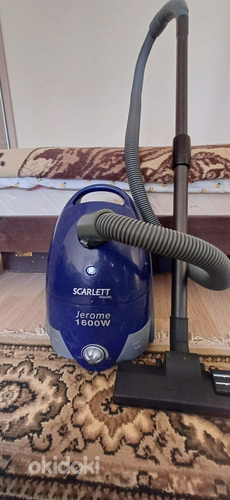 Scarlett England Jerome 1600W пылесос