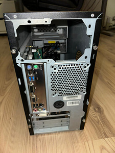 Lauaarvuti i5 4460 ,Rx570 ,16Gb RAM (4 foto / 4)