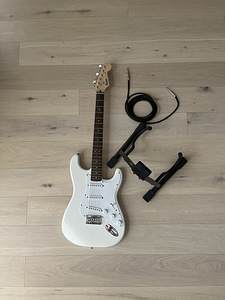Продам электрогитару Fender Squier. (1 фото из 1)