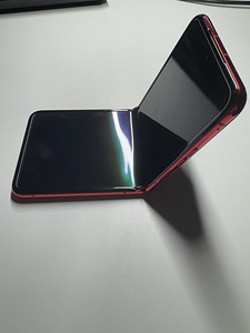 Motorola Razr 40 Ultra 256 GB (1 foto / 10)