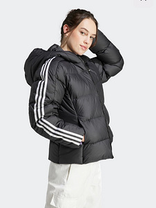 ADIDAS Sulejope Essentials 3-stripe Mid Down, Must Regular F (1 foto / 4)