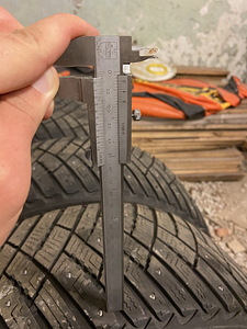 Naastrehvid GoodYear 215/55 / R17 94Т (4 foto / 4)