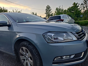 Auto (4 foto / 8)