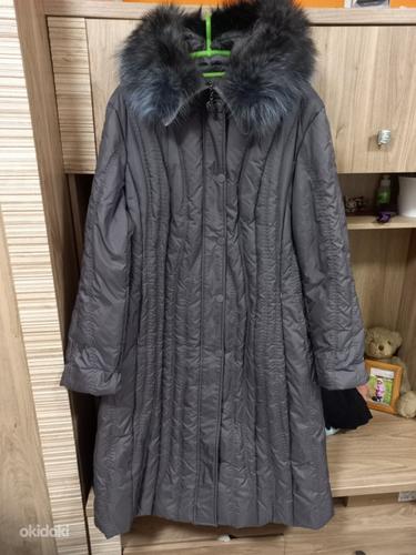 Зимнее пальто на женщину. Размер 44. (фото #2)