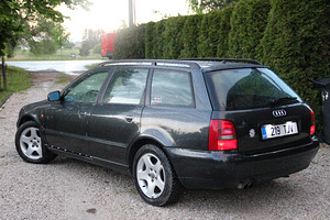 Audi A4 1.8T 150KW Quattro (2 foto / 9)