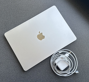 Apple Macbook Air M2 (2022) 512GB, 8GB, AppleCare+ (2 foto / 4)