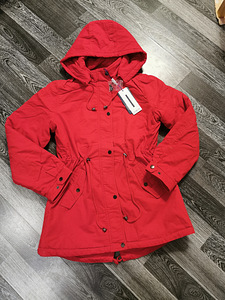 Parka (1 foto / 2)