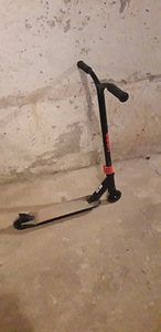 Stiga trikiratas Scooter Hood must (2 foto / 2)