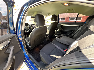 Škoda Octavia Ambition 2019 (13 foto / 15)