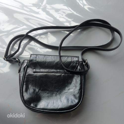 Симпатичная маленькая черная стеганая сумка через плечо (фото #2)