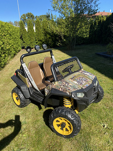 Peg Perego Polaris elektriauto (3 foto / 4)