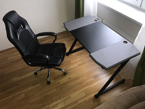 Kirjutuslaua ja tooli komplekt (1 foto / 4)