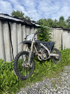 RMZ 250cc 4t 2012 (2 foto / 4)
