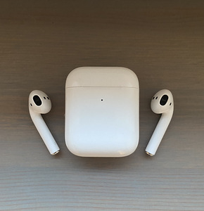 Apple AirPods 2 оригинал + чехол (2 фото из 2)