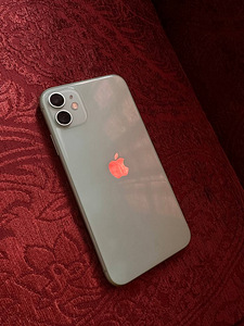 iPhone 11 64 GB (2 foto / 2)