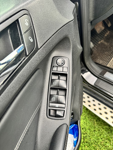 Mercedes Benz GL (9 foto / 15)