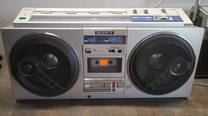 Sony CFS-77L  			
