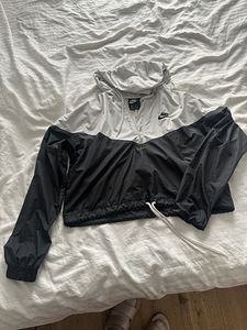 Ветровка NIKE