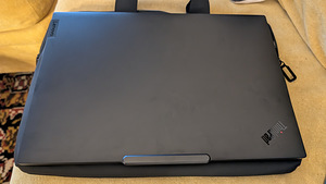 ThinkPad P1 Gen 7 (16" Intel) NVIDIA 4070, 64GB DDR5, 4kOLED (2 foto / 2)