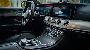 Mercedes Benz e220d 2019 (12 foto / 15)