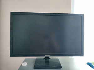 SAMSUNG S27E330H (1 foto / 4)