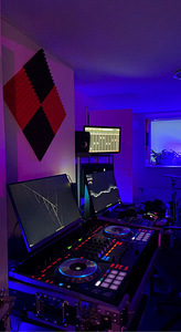 PIONEER - DDJ SZ + ratastega FLIGHTCASE (1 foto / 1)
