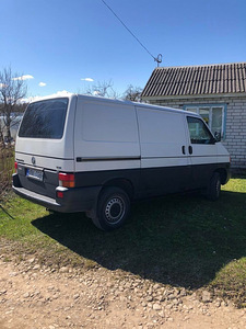 Volkswagen Transporter (6 foto / 9)