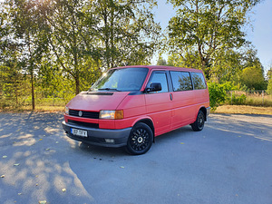 VOLKSWAGEN MULTIVAN 2.4D 57kW (1 foto / 14)