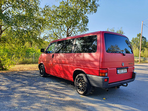 VOLKSWAGEN MULTIVAN 2.4D 57kW (4 foto / 14)