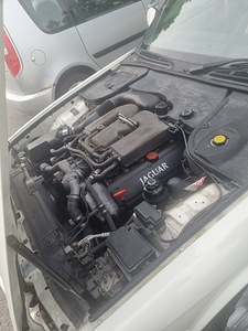 Jaguar XJR 4.0 V8 Supercharged (9 foto / 9)