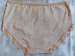 Новое белье р. XL/XXL (2 фото из 3)