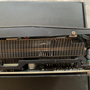 Asus ROG Strix GTX 1080 (4 foto / 5)