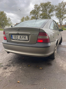 Opel vectra-b (3 foto / 6)