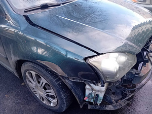 TOYOTA AVENSIS 2007 (10 foto / 15)