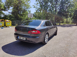 Skoda Superb 2008 (4 foto / 13)