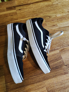 Vans tennised nr 38,5 (5 foto / 6)